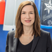 Anja Ludwig, Leiterin Kompetenzzentrum Straßenverkehrsgewerbe und Logistik KRAVAG-LOGISTIC Anja Ludwig, Leiterin Kompetenzzentrum Straßenverkehrsgewerbe und Logistik KRAVAG-LOGISTIC